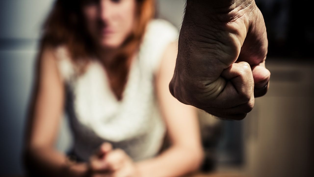 Une aide universelle d’urgence est mise en place pour les victimes de violences conjugales
