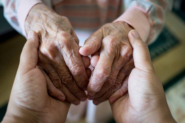 Personnes âgées : un site pour tout savoir sur les aides, les démarches et les droits
